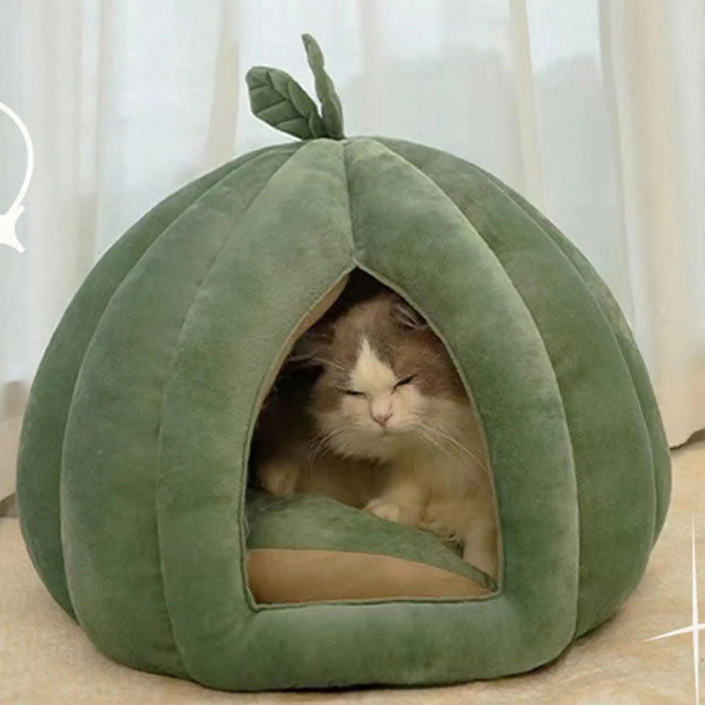 Pumpkin Cat Cave Bed – Cozy Plush Indoor Hideaway for Cats & Small Pets